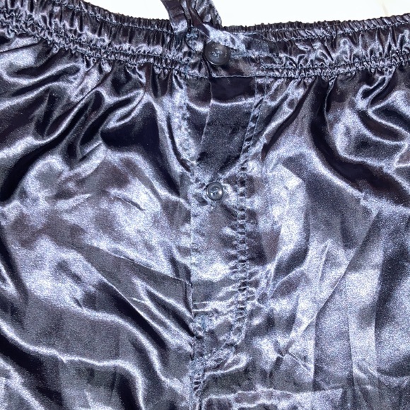 Majestic Intl Navy Sateen PJ Set EUC - Picture 12 of 12